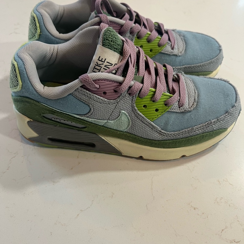 Nike youth air max 90’s
